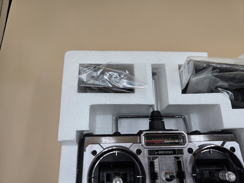 Futaba Attack-4 FP-T4NBL Radio Control Transmitter R/C AM72.