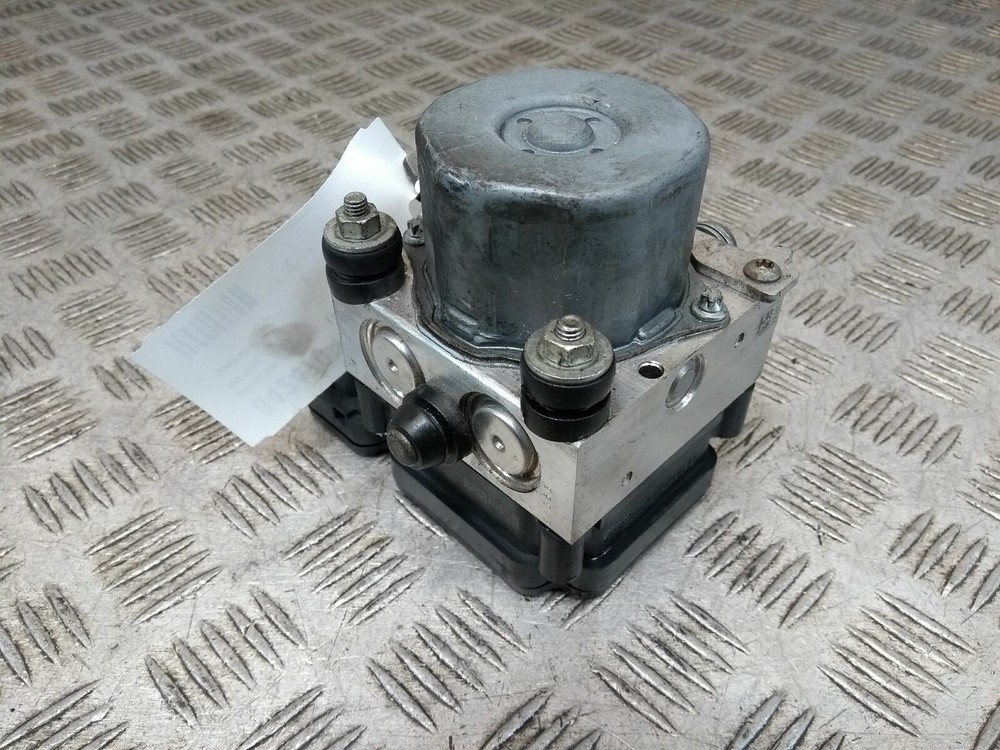 2011 BMW S1000RR ABS Pump 7726145