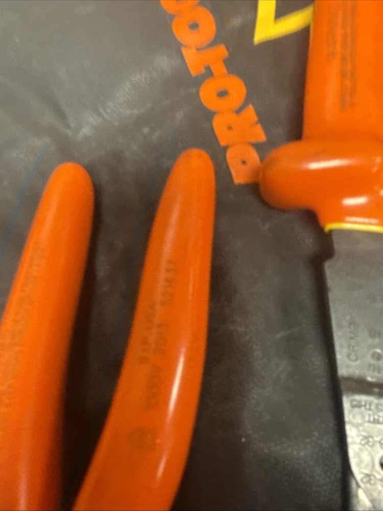 Salisbury Pro-Tools - 8PC Electrician Tools -TK9