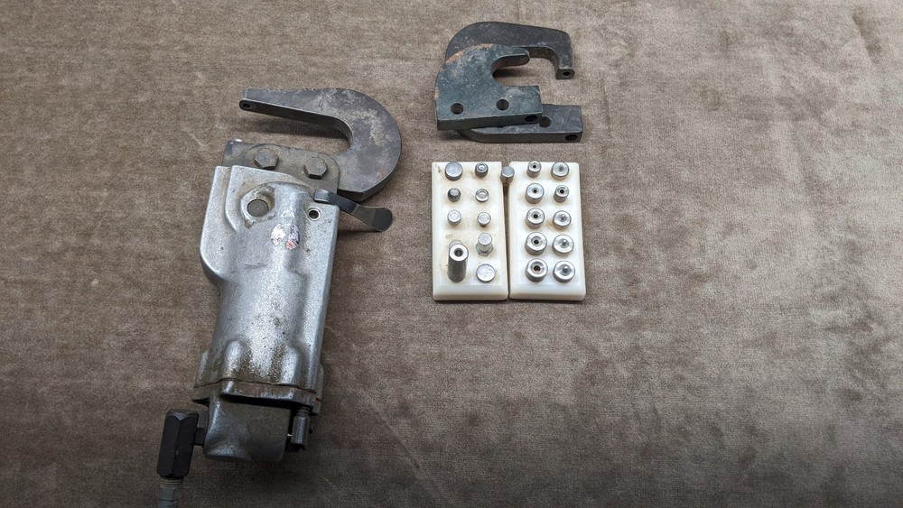 AVERY TOOLS C Type Rivet Squeezer Aviation Aircraft Tool