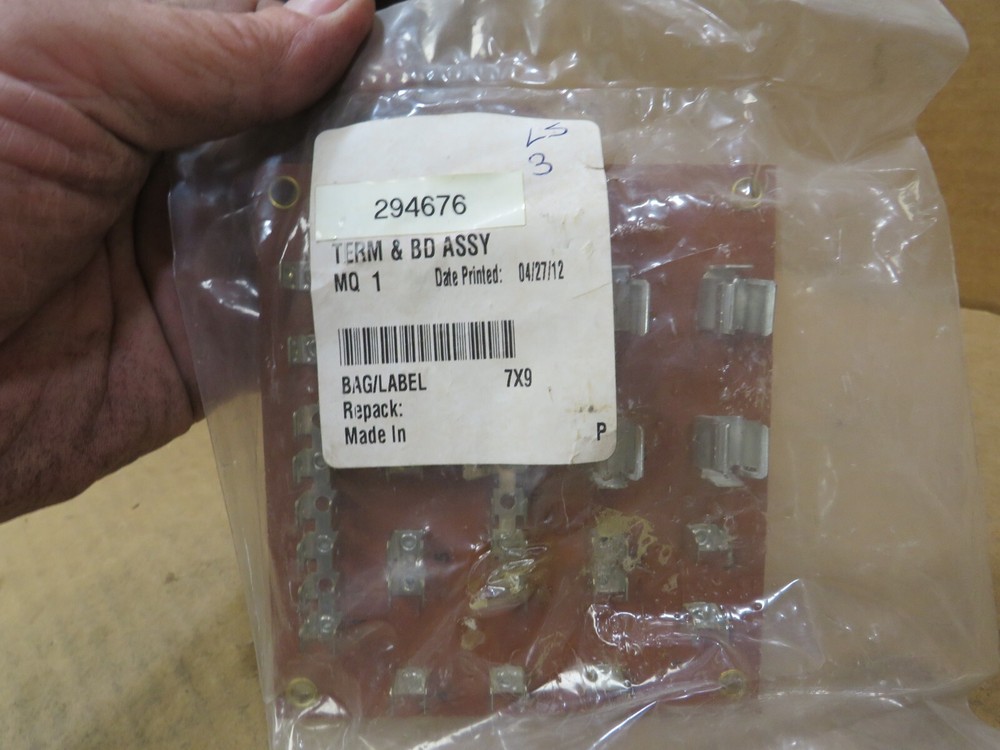 Hobart 00-294676 Terminal Board with Fuse Holders