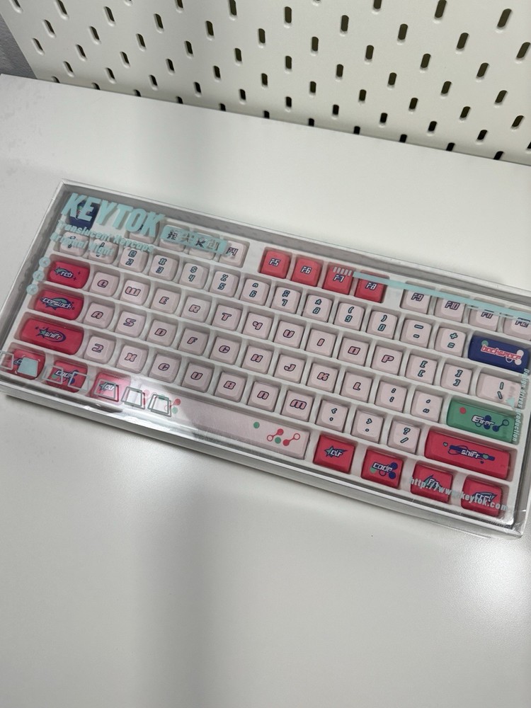 KEYTOK - Wave - KDA Profile Dye-Sub PBT Keycaps