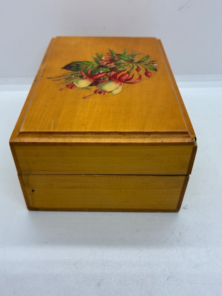 Vintage J&P Coats Sewing Box