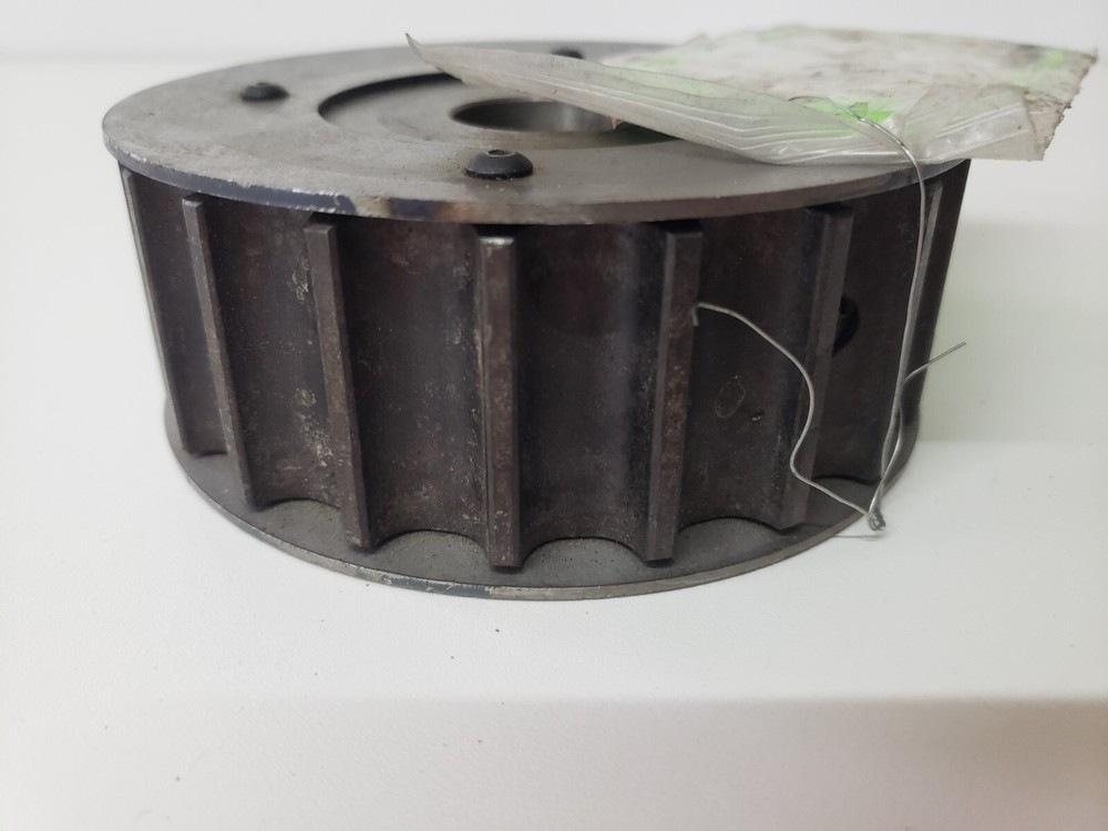 UNUSED - Rex S815A21 1-1/8" Solid Sprocket 815-21 w/ Guide