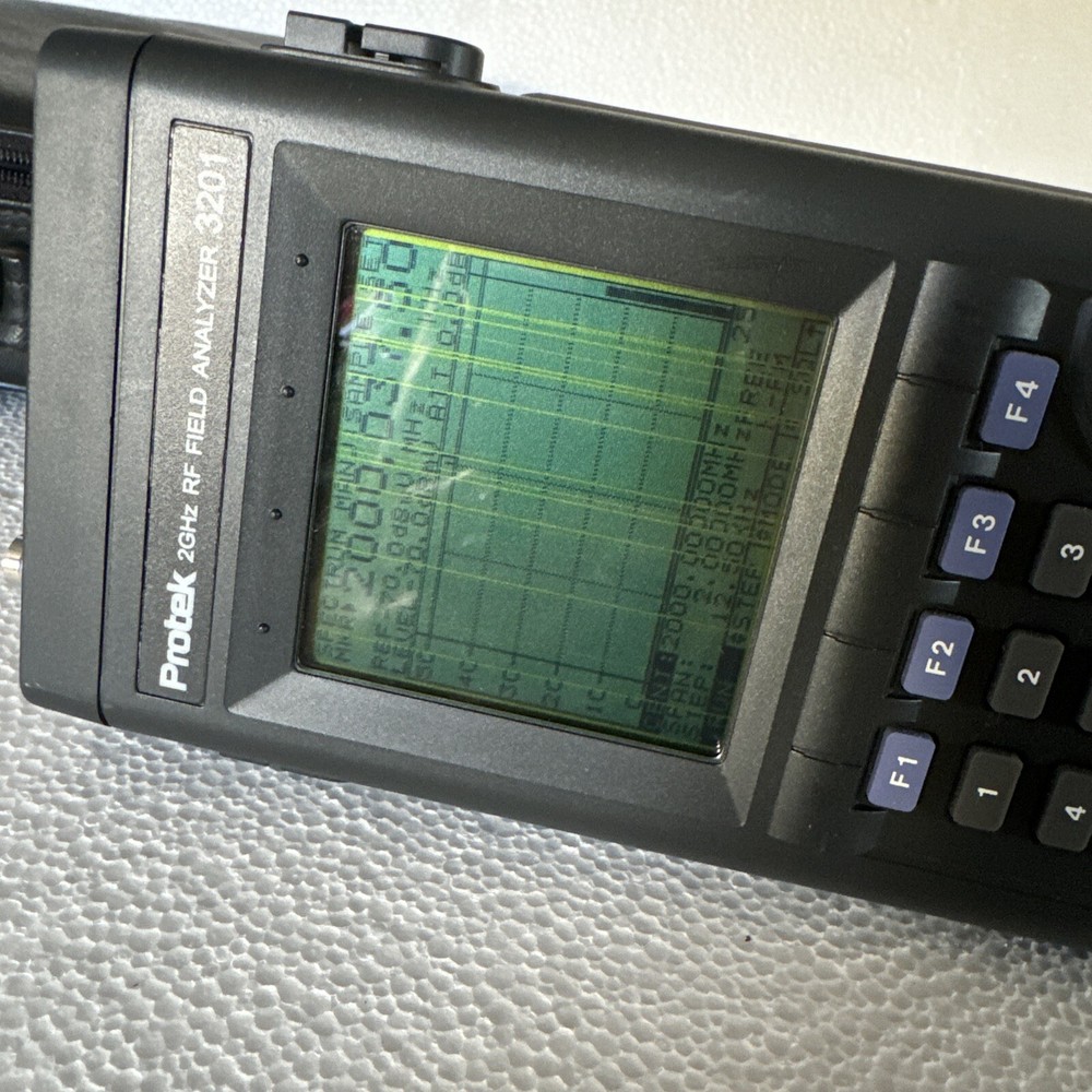 Protek 3201 2GHz Hand-Held RF Field Signal Strength Analyzer