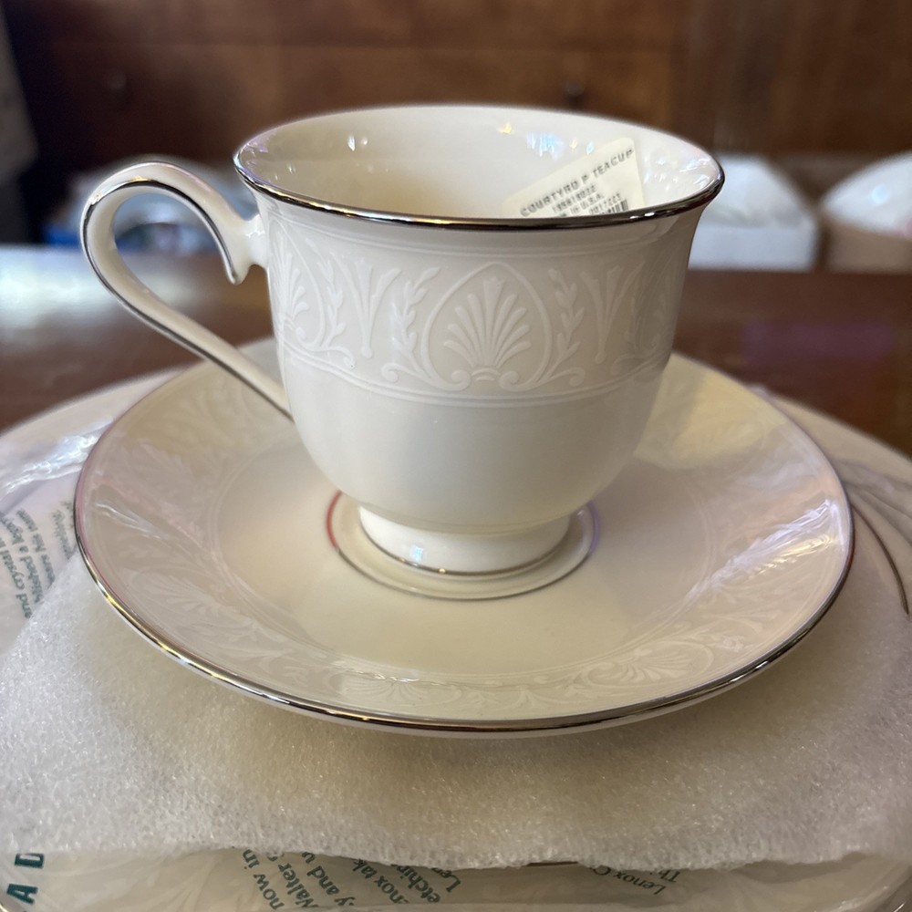 Lenox China Courtyard Platinum 5 Piece DINNER Place Setting - NWT
