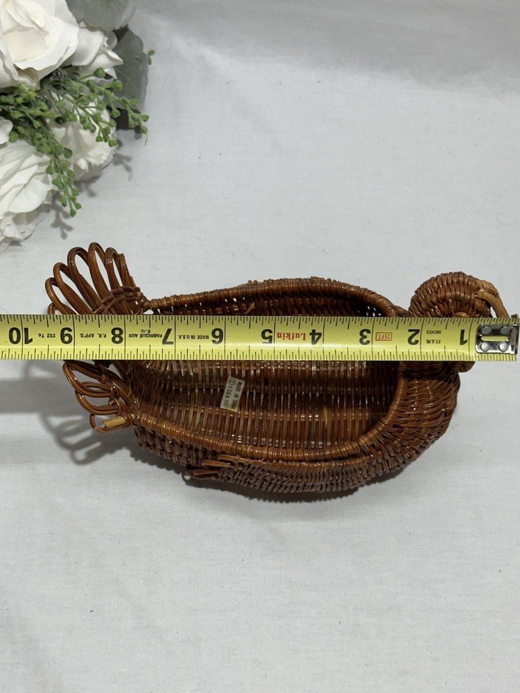 VTG Turkey Shaped Wicker Basket Table Decor Easter Or Fall Centerpiece Rustic
