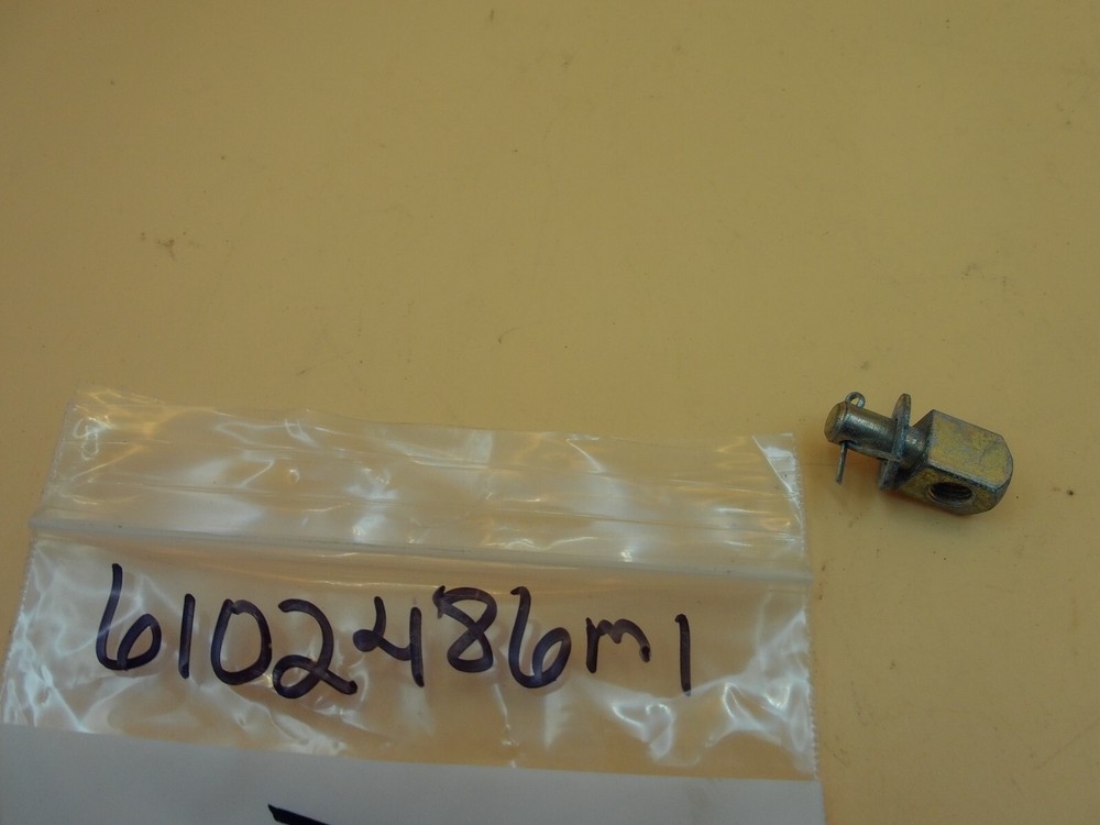 TEREX - THROTTLE CABLE, SWIVEL - 6102486M1      RDB9