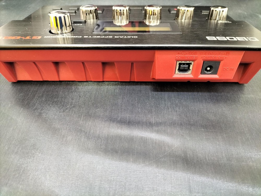 BOSS GT-001 MULTI-EFFECTOR 364139