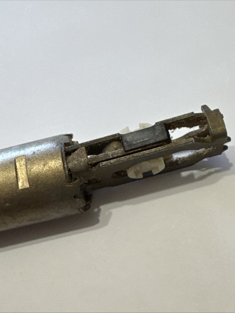 Unbranded Spring Latch - Used