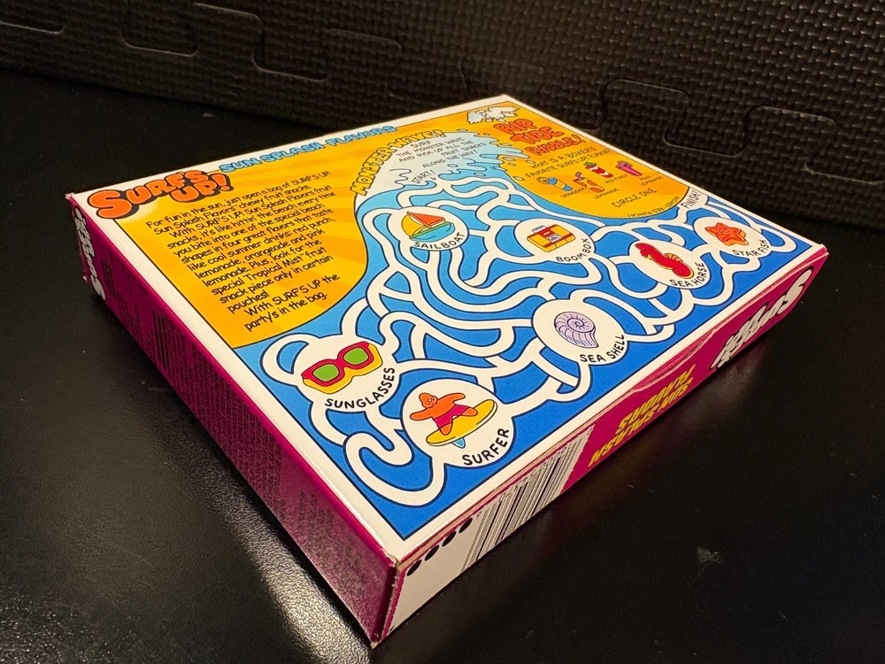 Surfs Up fruit snacks - Empty custom design display box