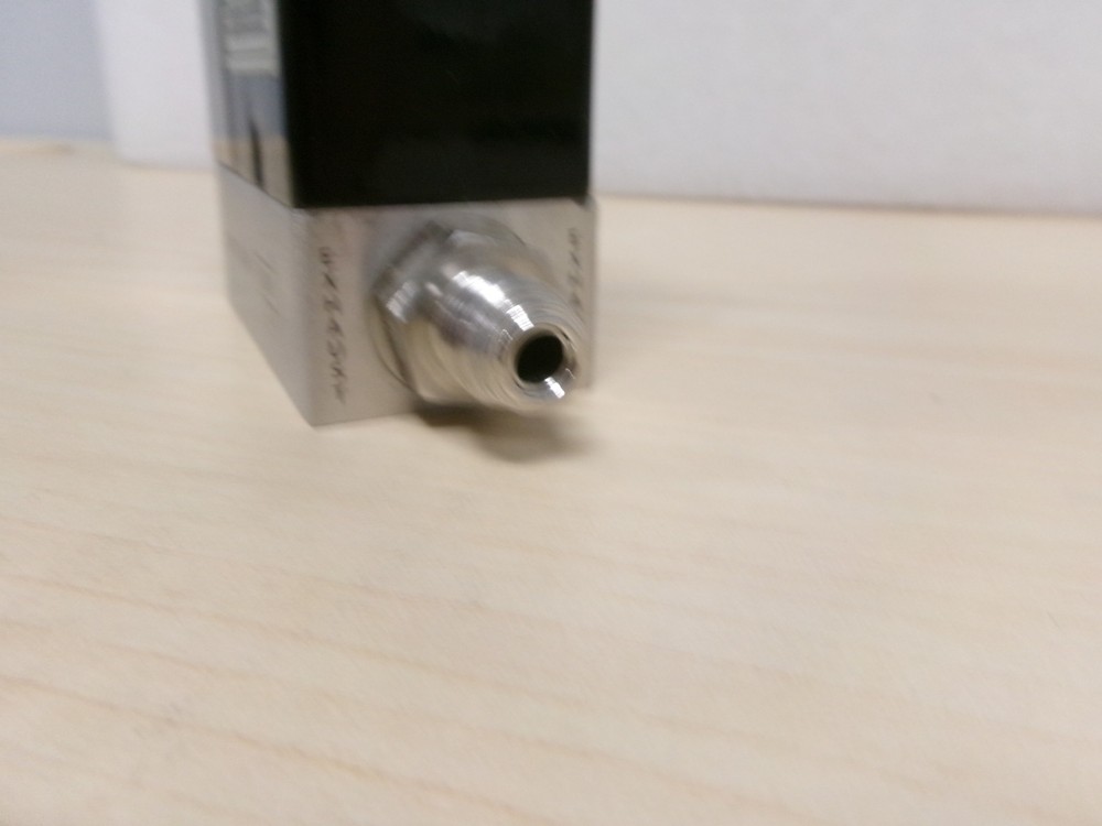 Unit, UFC-1500, Range 1.0 SLM, Gas N2, Used