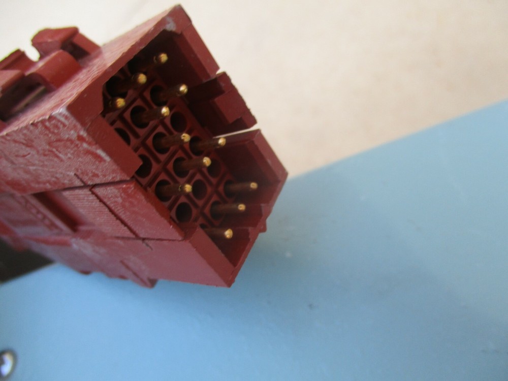 Hamamatsu Microscope Camera C1000 Type 12 With Linear Slide Positioner