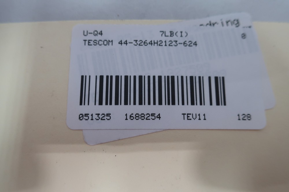 Tescom 44-3264H2123-624 Gas Regulator