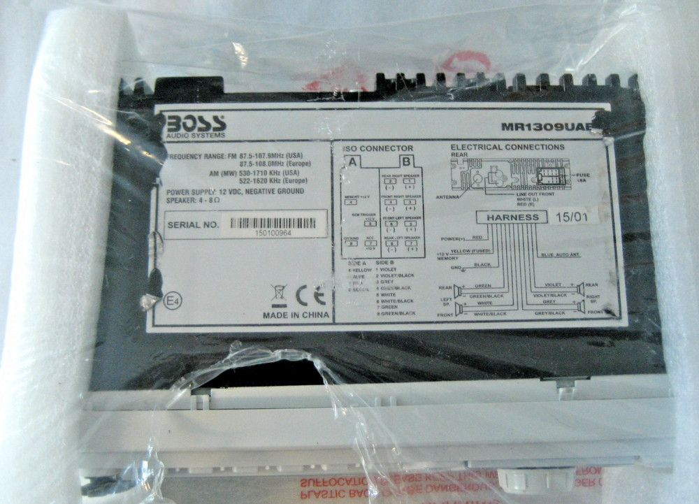 Boss MR1309UAB Marine Audio System