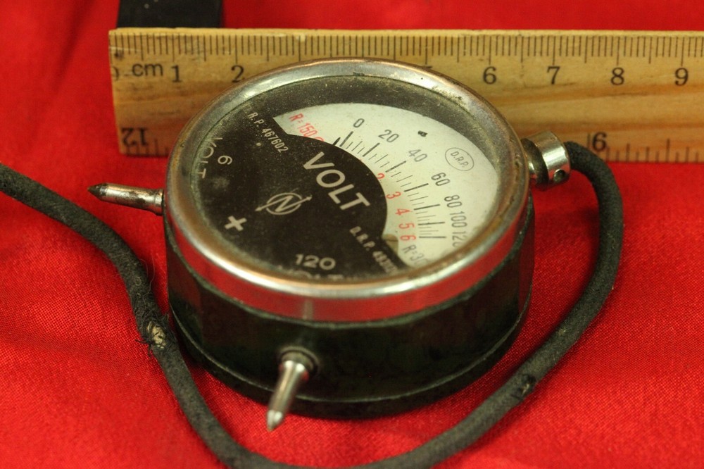 ORIGINAL WWII German Signallers, engineers Voltmeter