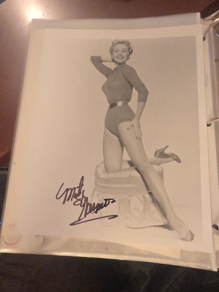 Mitzi Gaynor signed 8 x 10