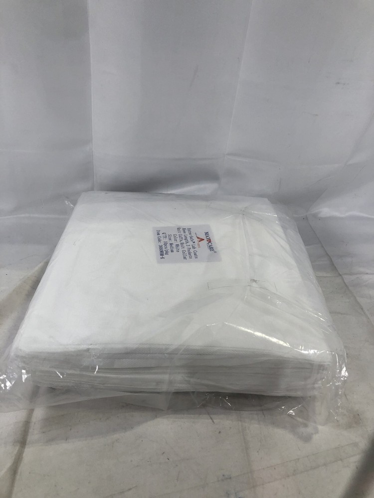 MAX CARE Extra-Safe Lab Coats Medium White Knit Cuffs Collar 10 Pack