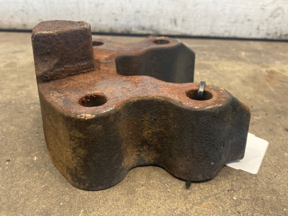 Suspension Bracket (641-12506)