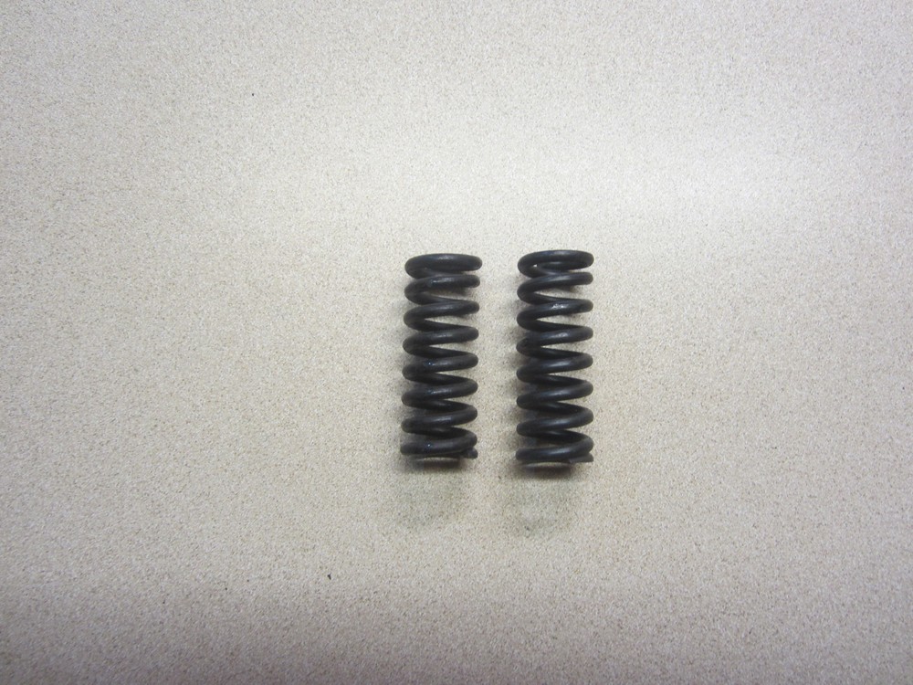 Case O1826CH (2) Springs