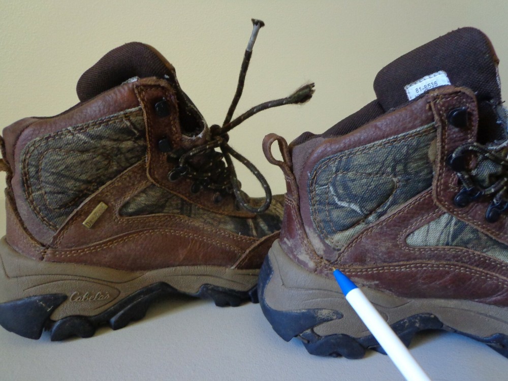 Cabela's Dry-Plus Boy's Boots Size 4 Brown Color