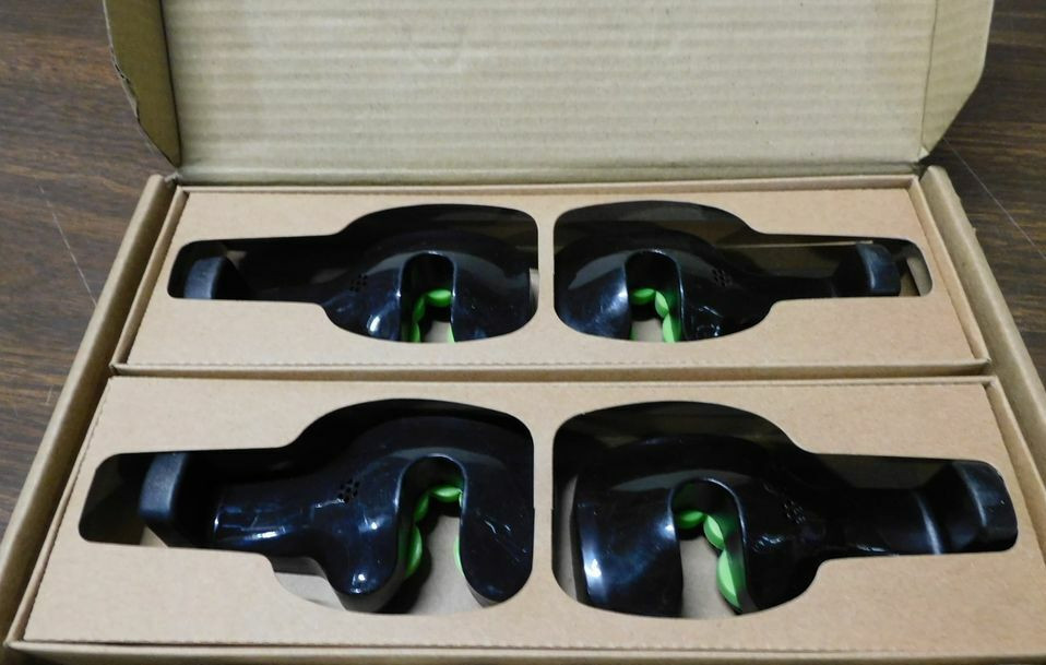 Set Of 4 Car Headrest Clips