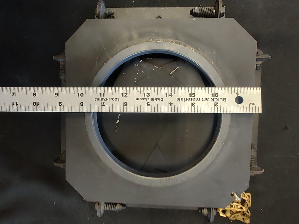 Mole Richardson Barn Doors Light Shield, Mini. With A Chain 407