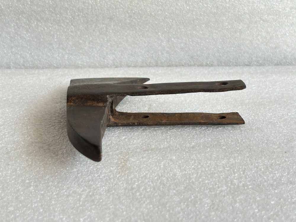 1950s OLD VINTAGE HAND FORGED RUSTIC IRON TACTICAL AXE HEAD HATCHET TOOL