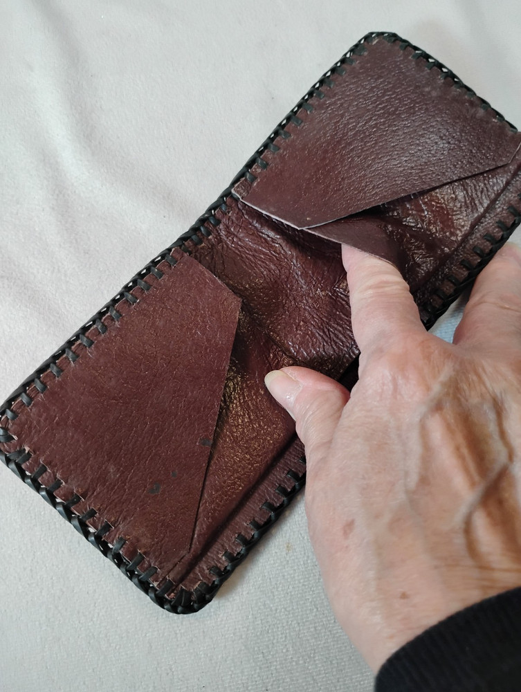Vintage Hand Tooled Genuine Leather Whip Stitched Wallet Eagle.