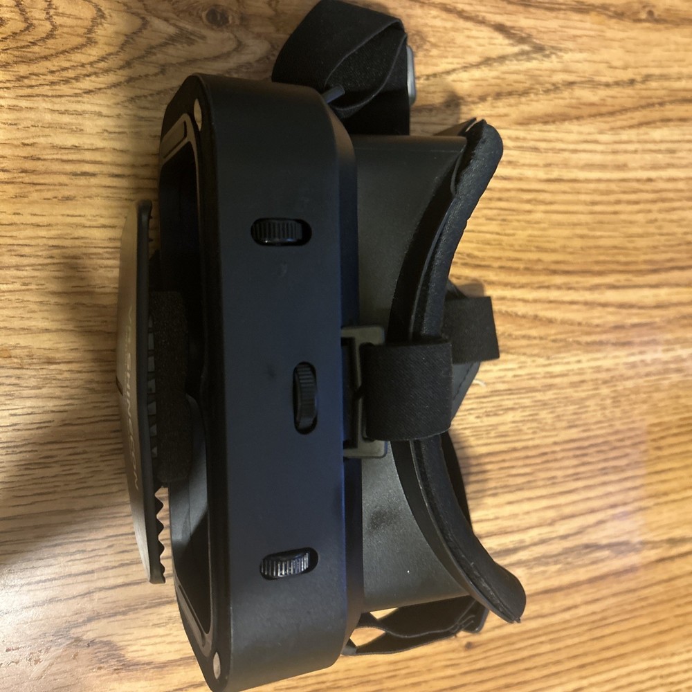 VR SHINECON Smartphone Virtual Reality Glasses Headset - - Barely Used