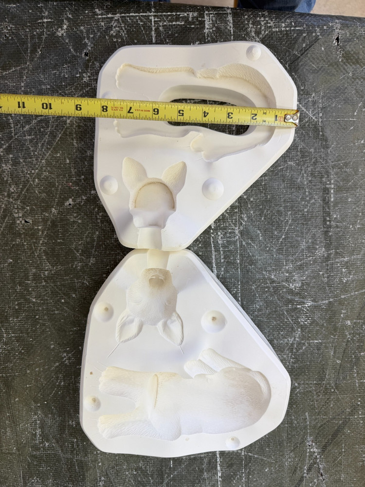 VINTAGE SCIOTO CERAMIC MOLD #1430 SLEEPING BULL TERRIER