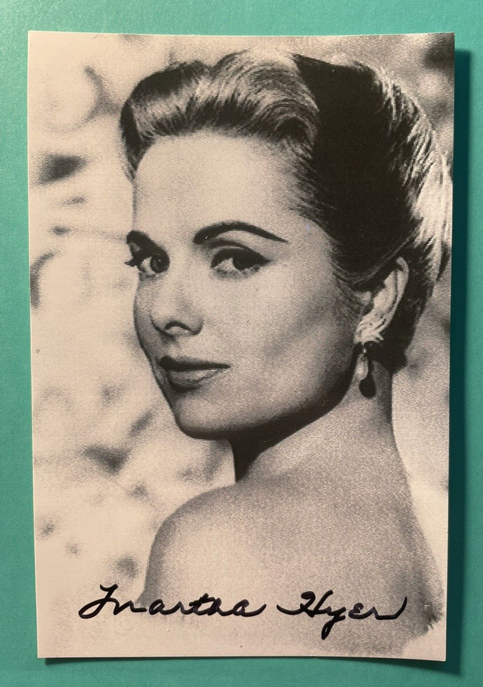 SIGNED MARTHA HYER 4"x6" PHOTO