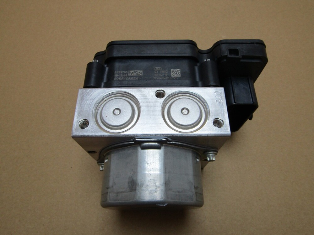 Suzuki DL1050 V-Strom 2021 265 miles ABS control unit module (5409)
