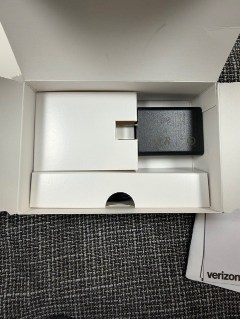 Verizon MIFI 8800L Jetpack Mobile Hotspot