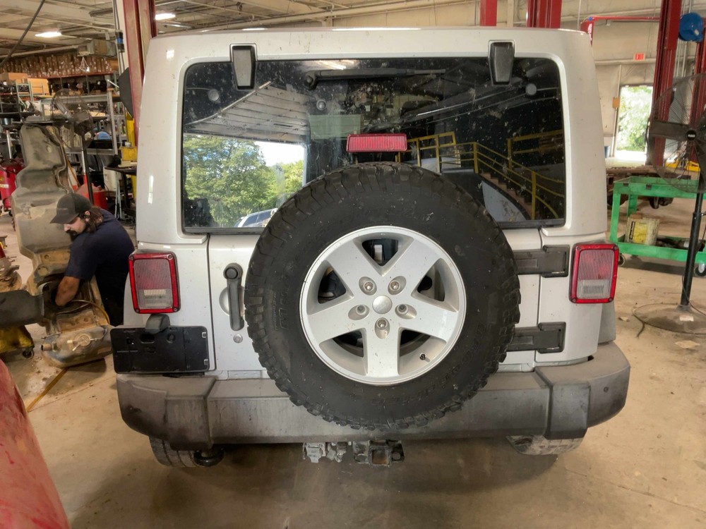 Used Windshield Frame fits: 2012 Jeep Wrangler Grade A