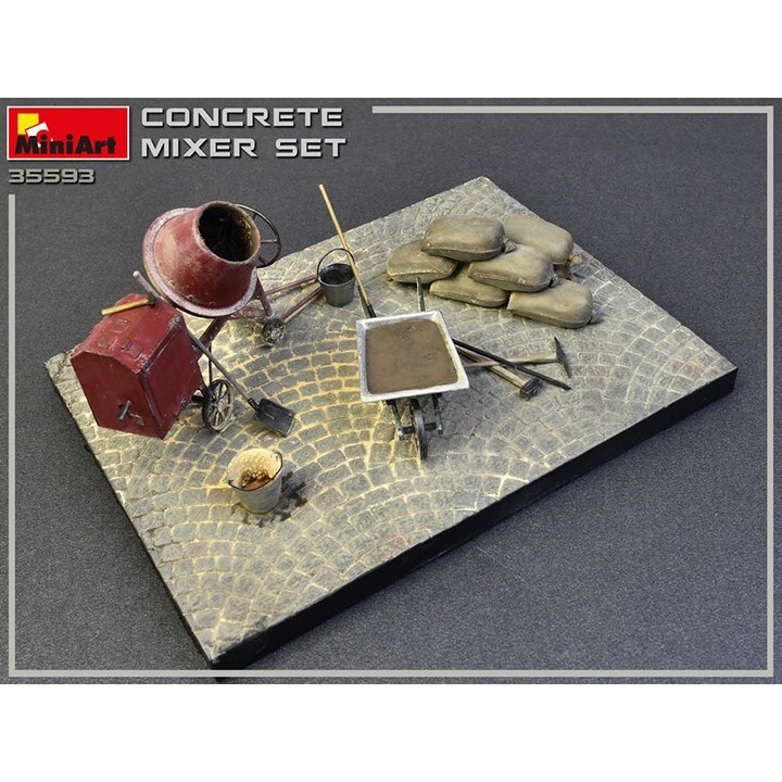 Miniart #35593 1/35 Concrete Mixer Set