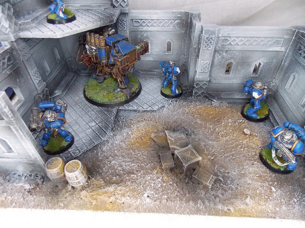 WARGAMING TERRAIN PAINTED BUILDING