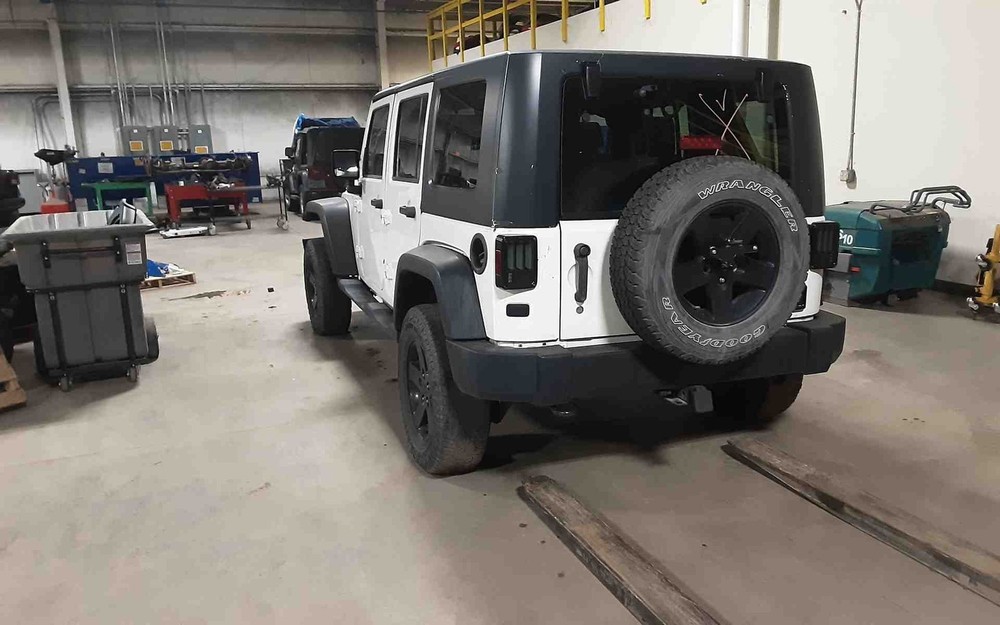 Used Windshield Frame fits: 2010 Jeep Wrangler Grade A