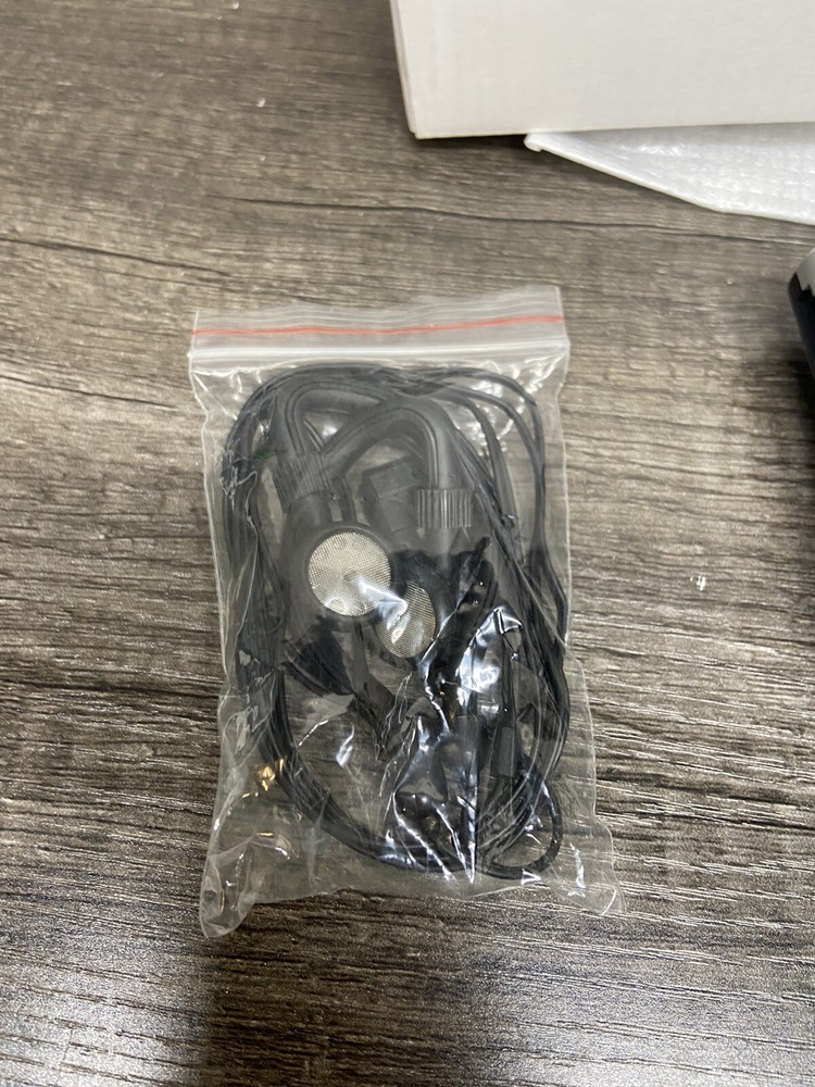 Array AGR300 3-Channel UHF Transmitter (Battery READ) As Is