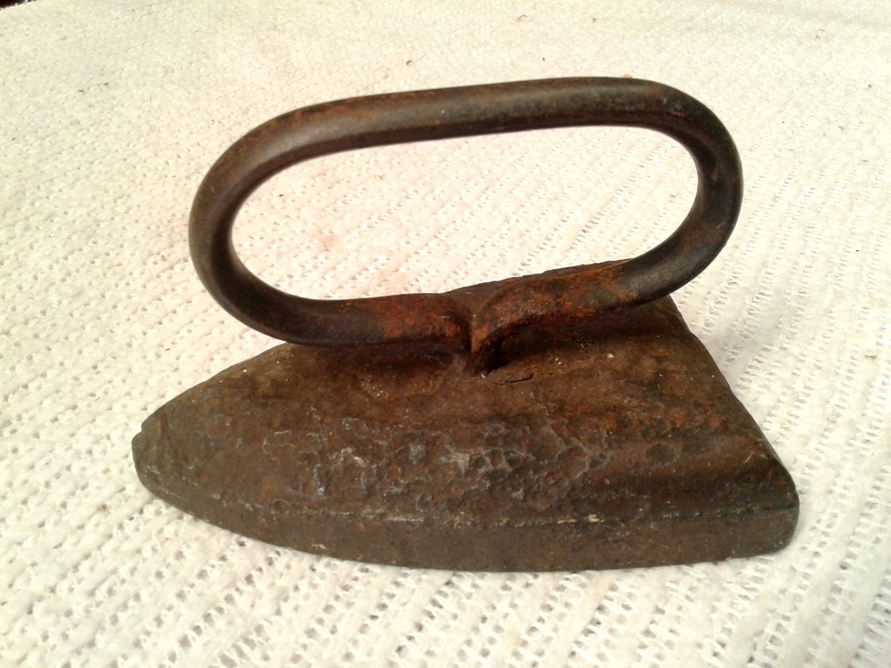 Antique Primitive Sad Iron with Unique Handle Cast Iron