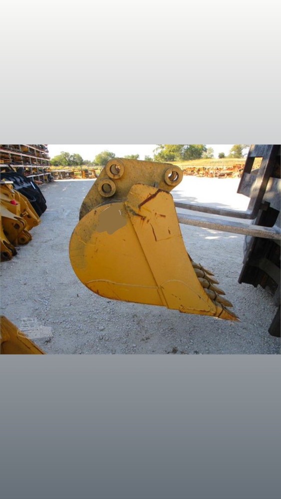 Deere Backhoe Bucket 197749