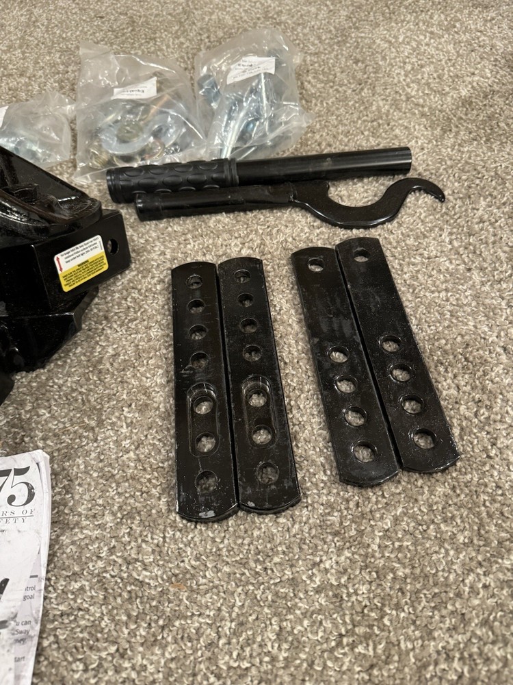 90 00 1069 10K Equal I Zer Hitch - Missing Spring Arms