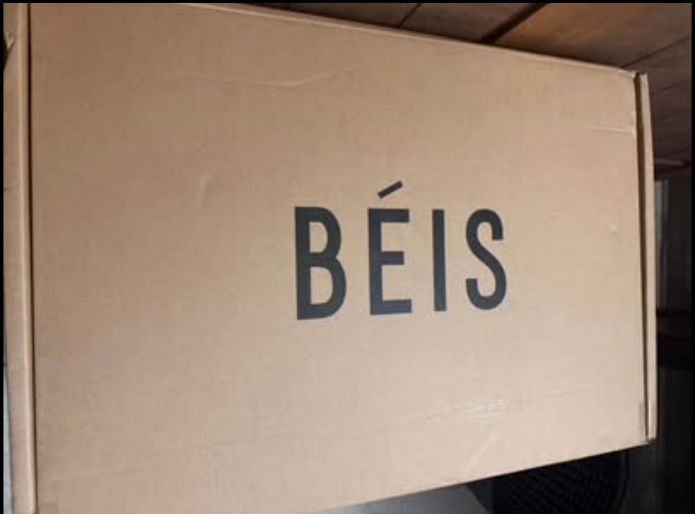 Beis the Carry-On Roller in Black SEALED