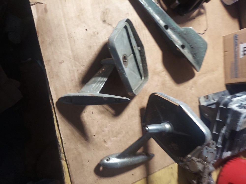1958 Studebaker Door Mirrows