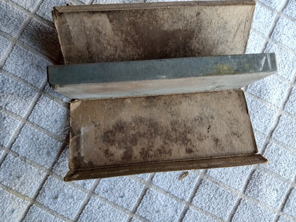 Pike Granite RAZOR HONE SHARPENING STONE IN ORIGINAL BOX