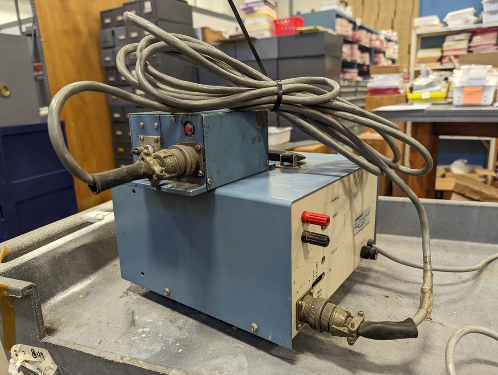 Datametrics Barocel Electronic Manometer with Pressure Sensor