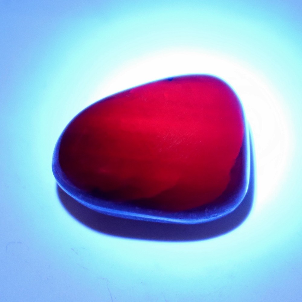 Tumbled Stone: Ruby, Red Corundum from India, Fluorescent (RUB52)