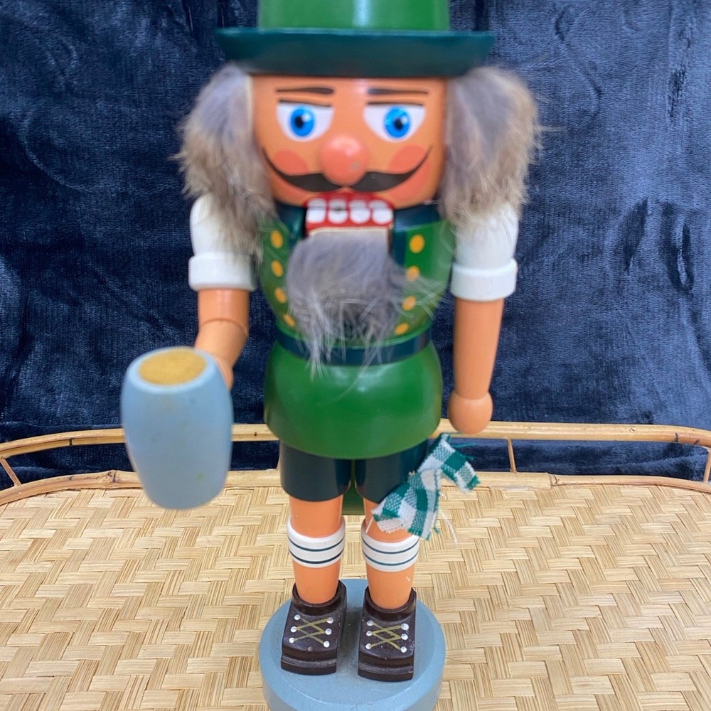 Nutcracker ERZGEBIRGE Beer Drinker Volkskunst Nutcracker 10.5" St Patrick’s Day