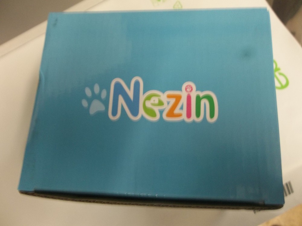 Nezin Interactive Suction Cup Pull Tug Food Dispensing Training Dog Toy NEW!