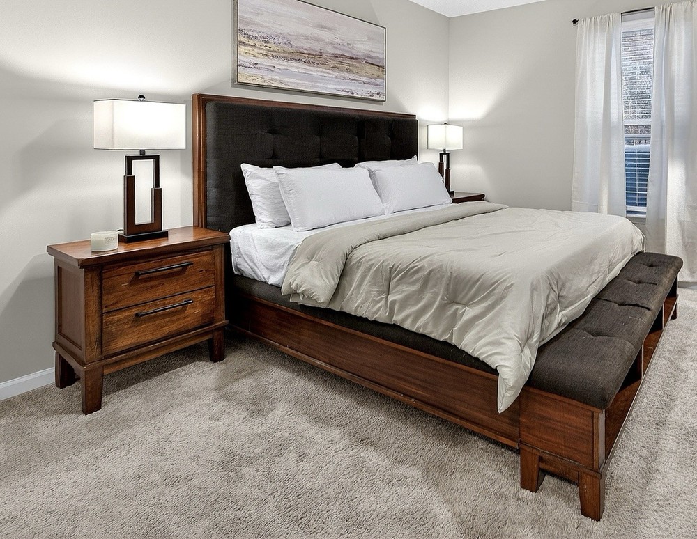 Beautiful Solid Wood Bedroom Set – Excellent Condition